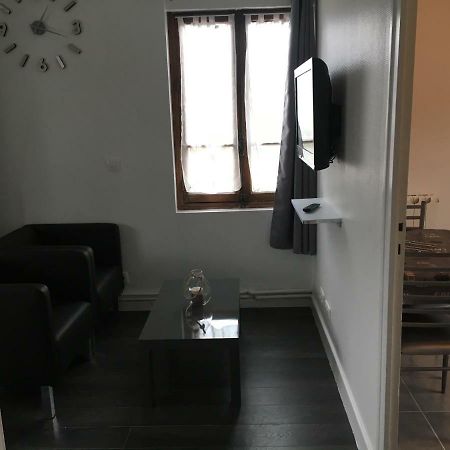 엑스레뱅 Magnifique Meuble 24M2 Avec Parking 아파트 외부 사진