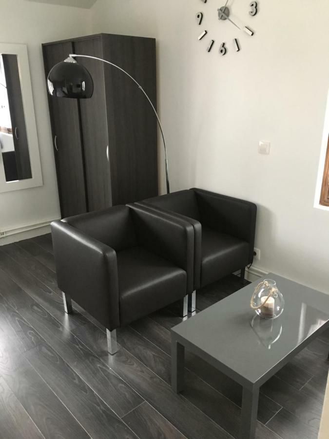 엑스레뱅 Magnifique Meuble 24M2 Avec Parking 아파트 외부 사진