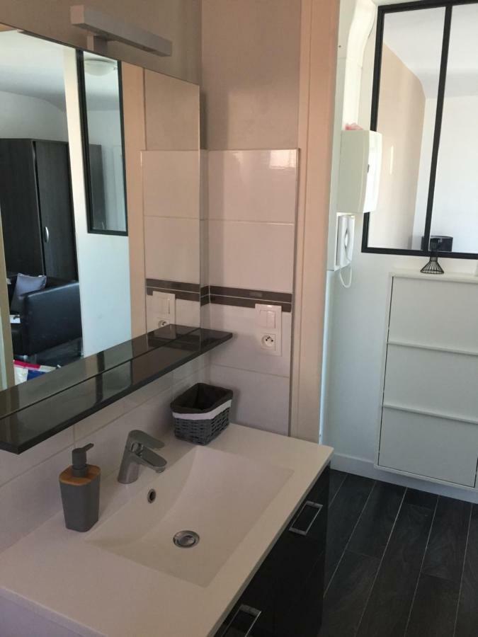 엑스레뱅 Magnifique Meuble 24M2 Avec Parking 아파트 외부 사진